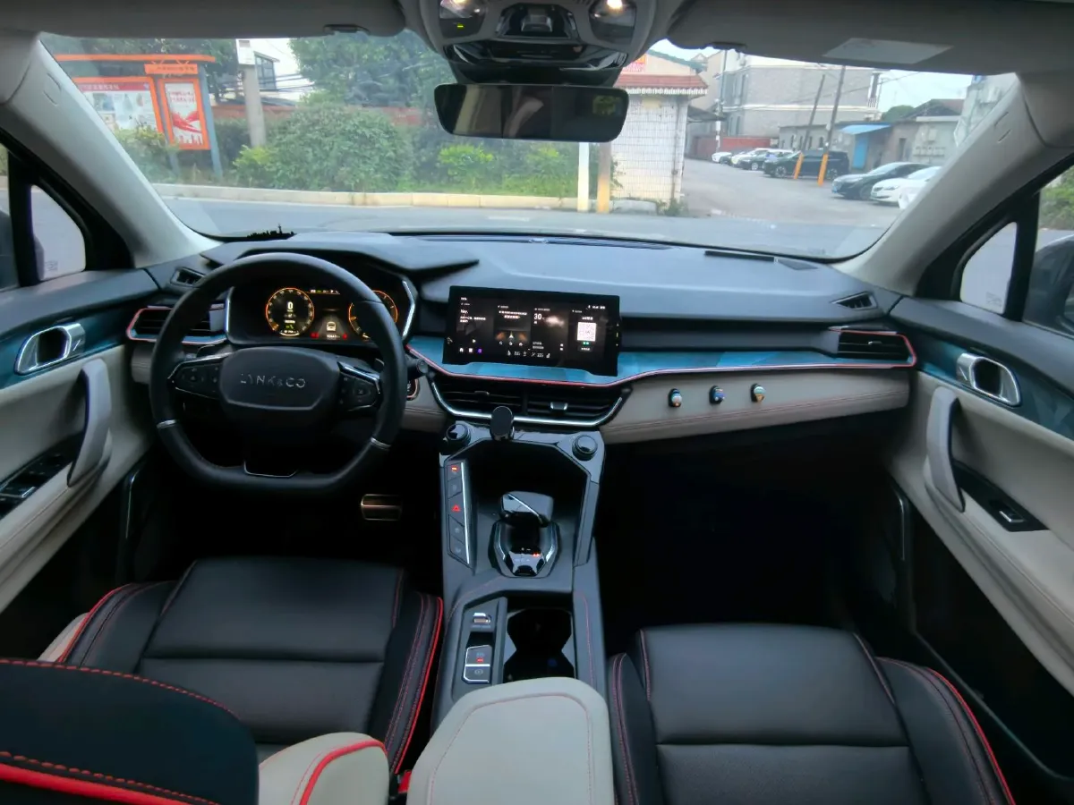 2020 LYNK&CO 06 1.5T 177HP L3 7DCT,autocango,china used car exporter,china ev exporter,chinese used car exporter,chinese used ev exporter