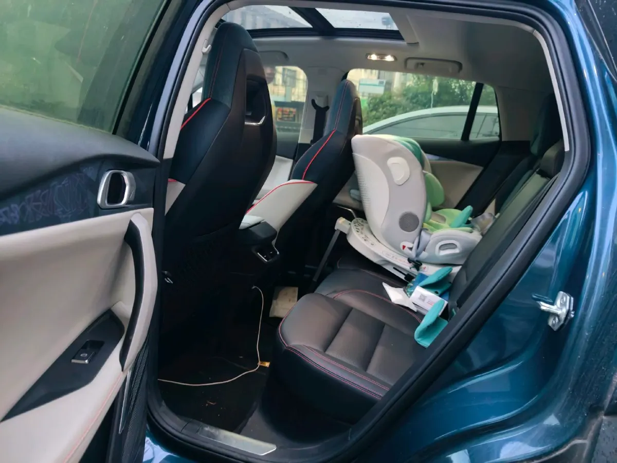 2020 LYNK&CO 06 1.5T 177HP L3 7DCT,autocango,china used car exporter,china ev exporter,chinese used car exporter,chinese used ev exporter