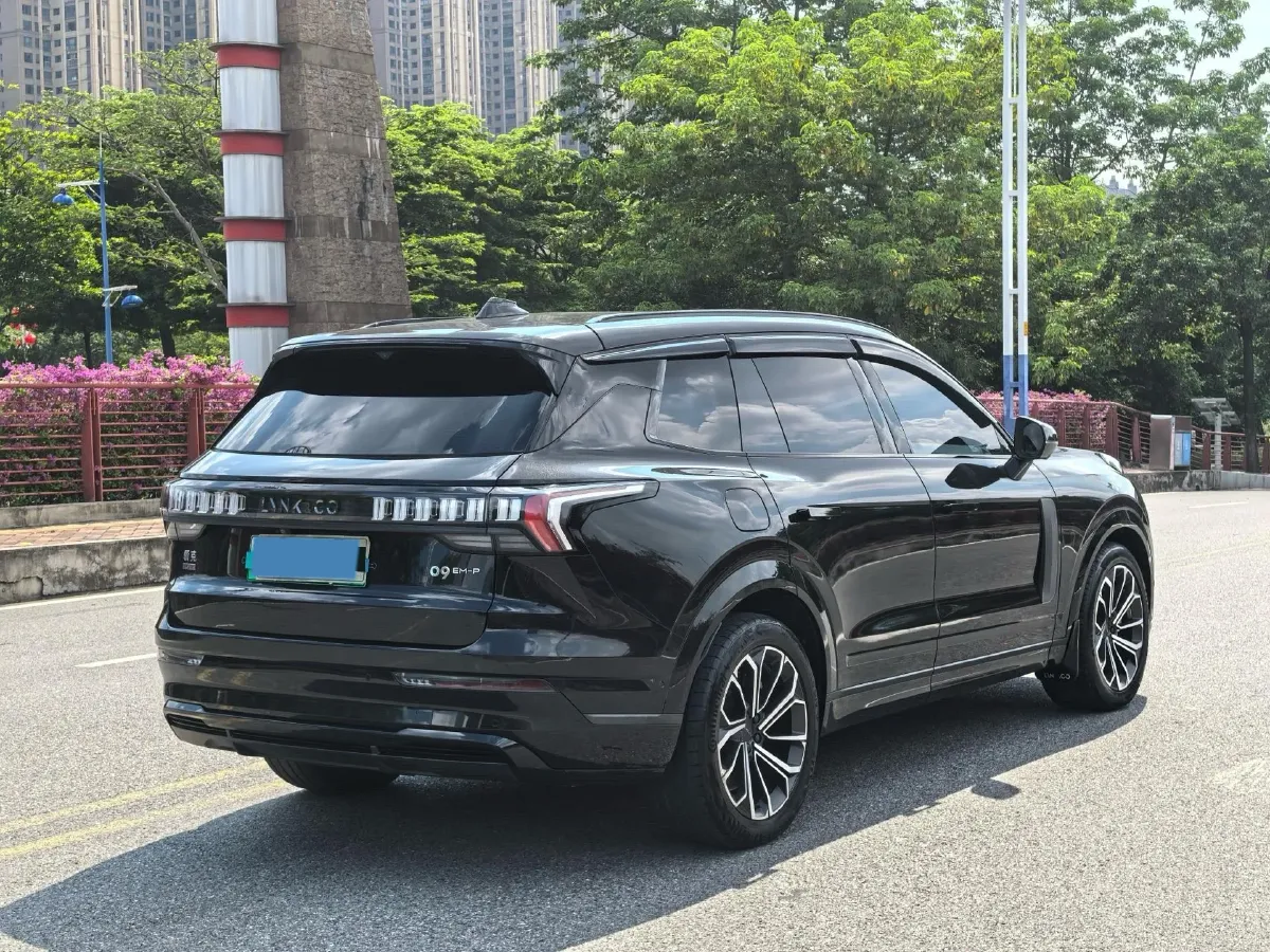 2023 LYNK&CO 08 EM-P 1.5T 163HP L4 3DHT PHEV 21.2KWH,autocango,china used car exporter,china ev exporter,chinese used car exporter,chinese used ev exporter