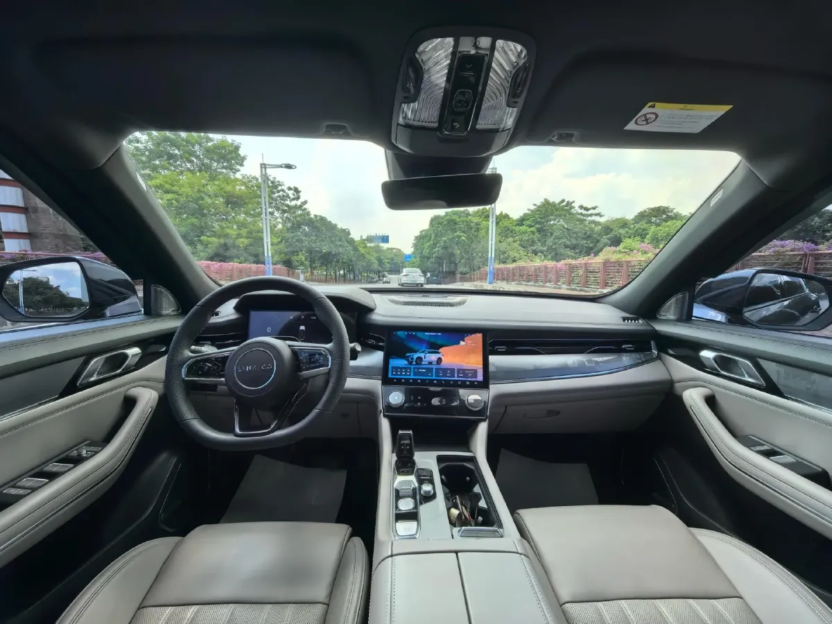 2023 LYNK&CO 08 EM-P 1.5T 163HP L4 3DHT PHEV 21.2KWH,autocango,china used car exporter,china ev exporter,chinese used car exporter,chinese used ev exporter