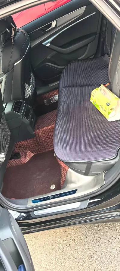 2021 Audi A6L 2.0T 224HP L4 7DCT,autocango,china used car exporter,china ev exporter,chinese used car exporter,chinese used ev exporter