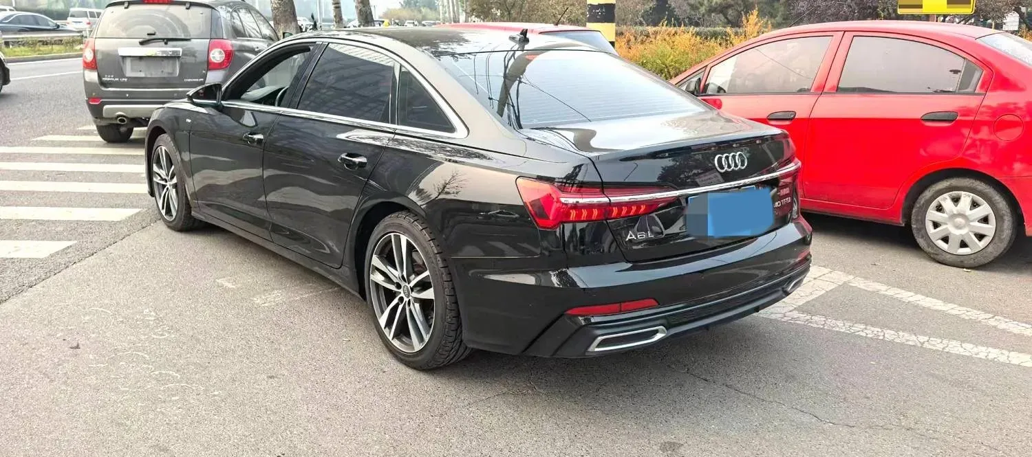 2021 Audi A6L 2.0T 224HP L4 7DCT,autocango,china used car exporter,china ev exporter,chinese used car exporter,chinese used ev exporter