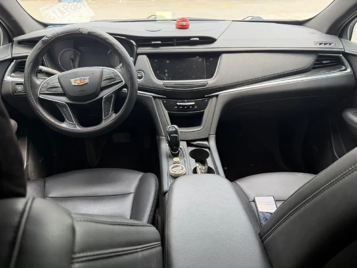 2021 Cadillac XT5 2.0T 237HP L4 9AT,autocango,china used car exporter,china ev exporter,chinese used car exporter,chinese used ev exporter