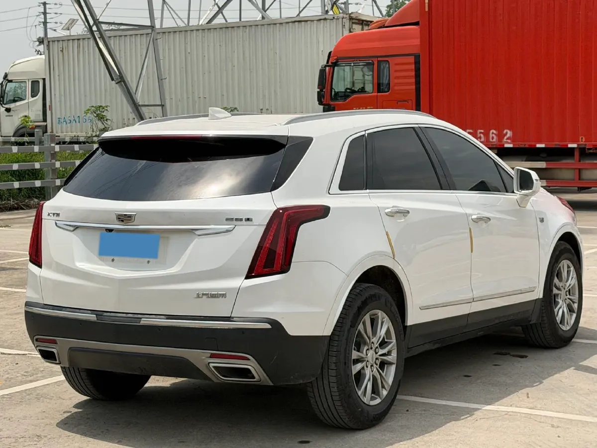 2021 Cadillac XT5 2.0T 237HP L4 9AT,autocango,china used car exporter,china ev exporter,chinese used car exporter,chinese used ev exporter