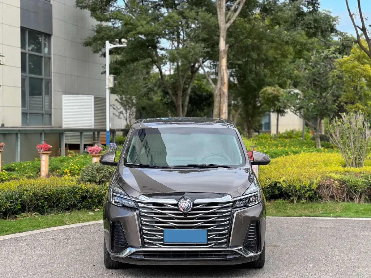 2023 Buick GL8 2.0T 237HP L4 9AT,autocango,china used car exporter,china ev exporter,chinese used car exporter,chinese used ev exporter