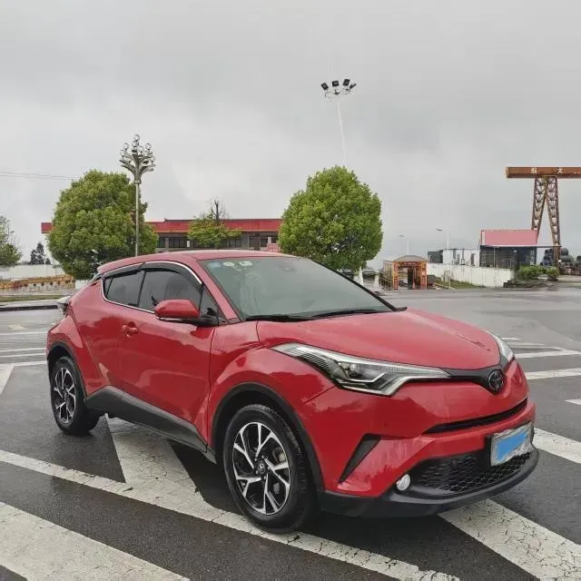 2018 Toyota C-HR 2.0L 171HP L4 CVT,autocango,china used car exporter,china ev exporter,chinese used car exporter,chinese used ev exporter