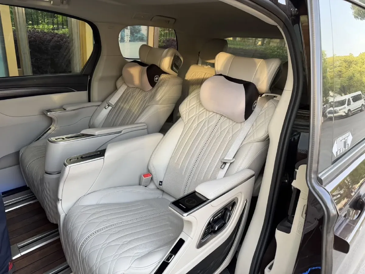2021 Buick GL8 2.0T 237HP L4 9AT,autocango,china used car exporter,china ev exporter,chinese used car exporter,chinese used ev exporter