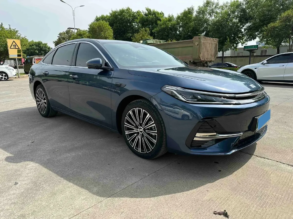2025 Geely Galaxy A7 1.5L 112HP L4 1DHT PHEV,autocango,china used car exporter,china ev exporter,chinese used car exporter,chinese used ev exporter