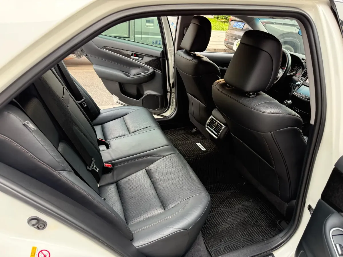 2018 Infiniti Q50L 2.0T 211HP L4 7AT,autocango,china used car exporter,china ev exporter,chinese used car exporter,chinese used ev exporter