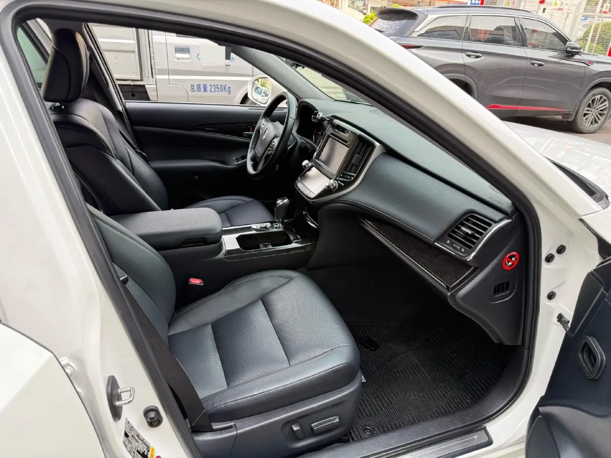 2018 Infiniti Q50L 2.0T 211HP L4 7AT,autocango,china used car exporter,china ev exporter,chinese used car exporter,chinese used ev exporter