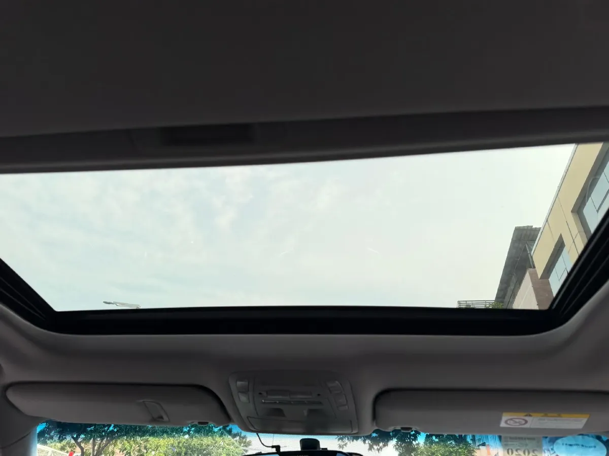 2018 Infiniti Q50L 2.0T 211HP L4 7AT,autocango,china used car exporter,china ev exporter,chinese used car exporter,chinese used ev exporter