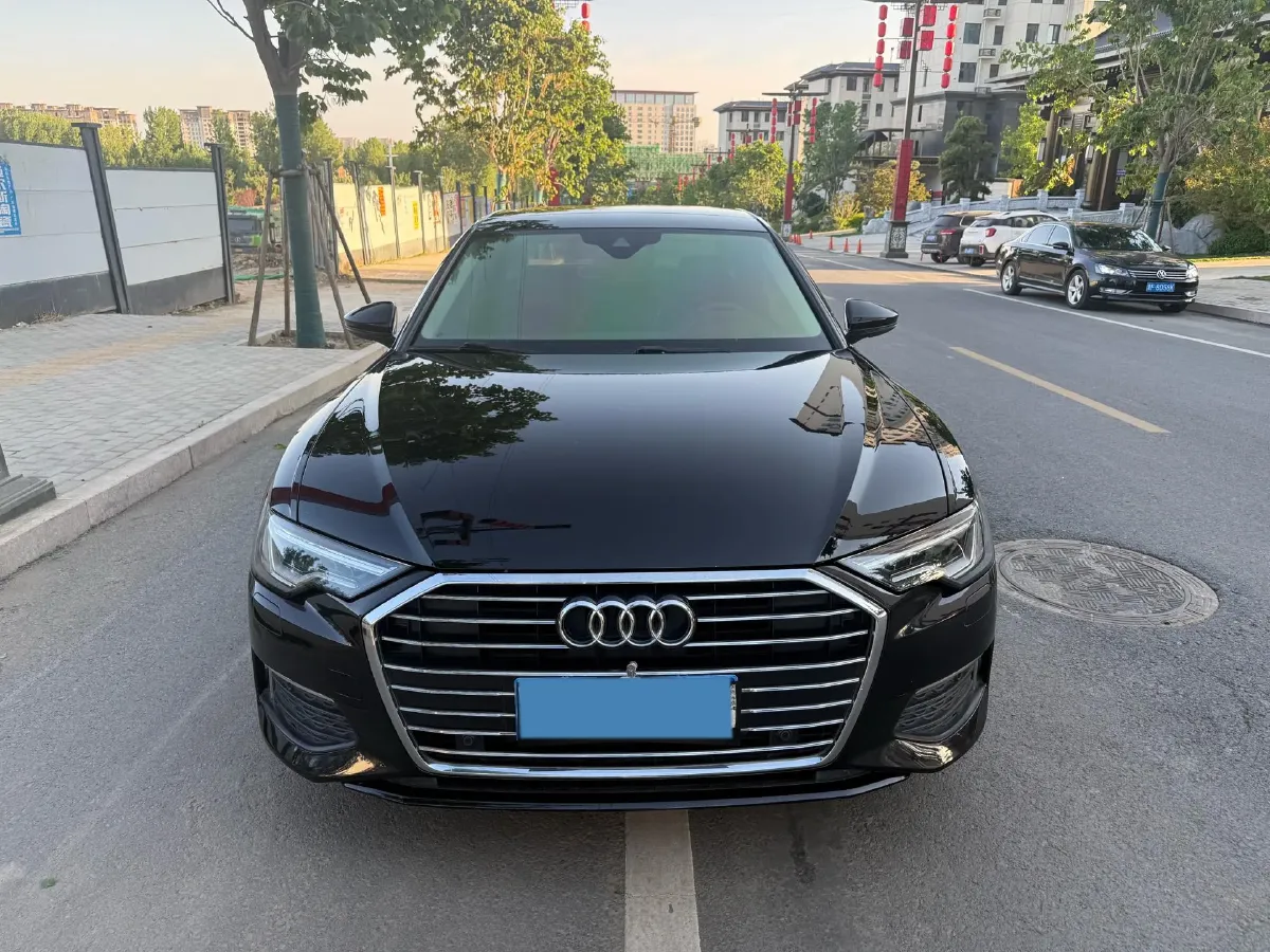2019 Mercedes-Benz E Class 1.5T 184HP L4 9AT,autocango,china used car exporter,china ev exporter,chinese used car exporter,chinese used ev exporter