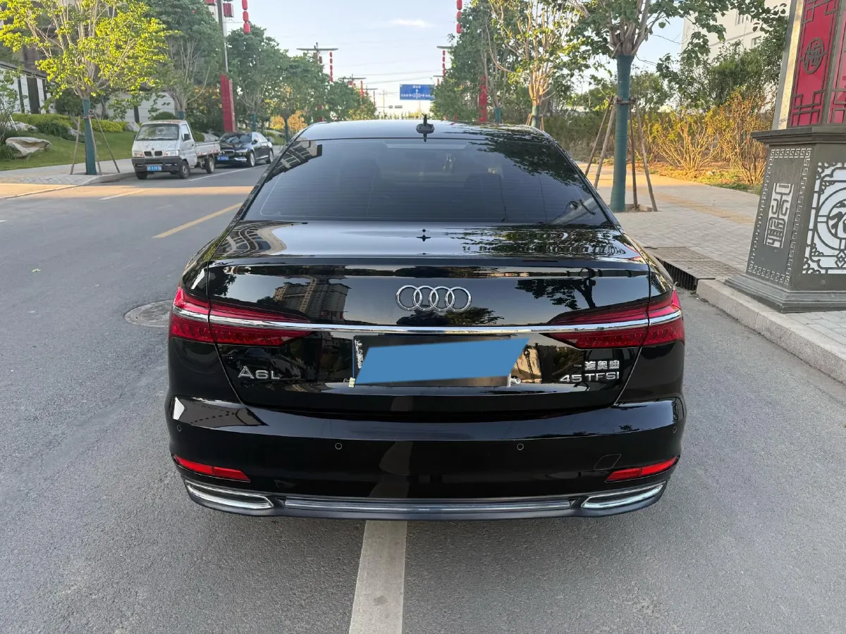 2019 Mercedes-Benz E Class 1.5T 184HP L4 9AT,autocango,china used car exporter,china ev exporter,chinese used car exporter,chinese used ev exporter