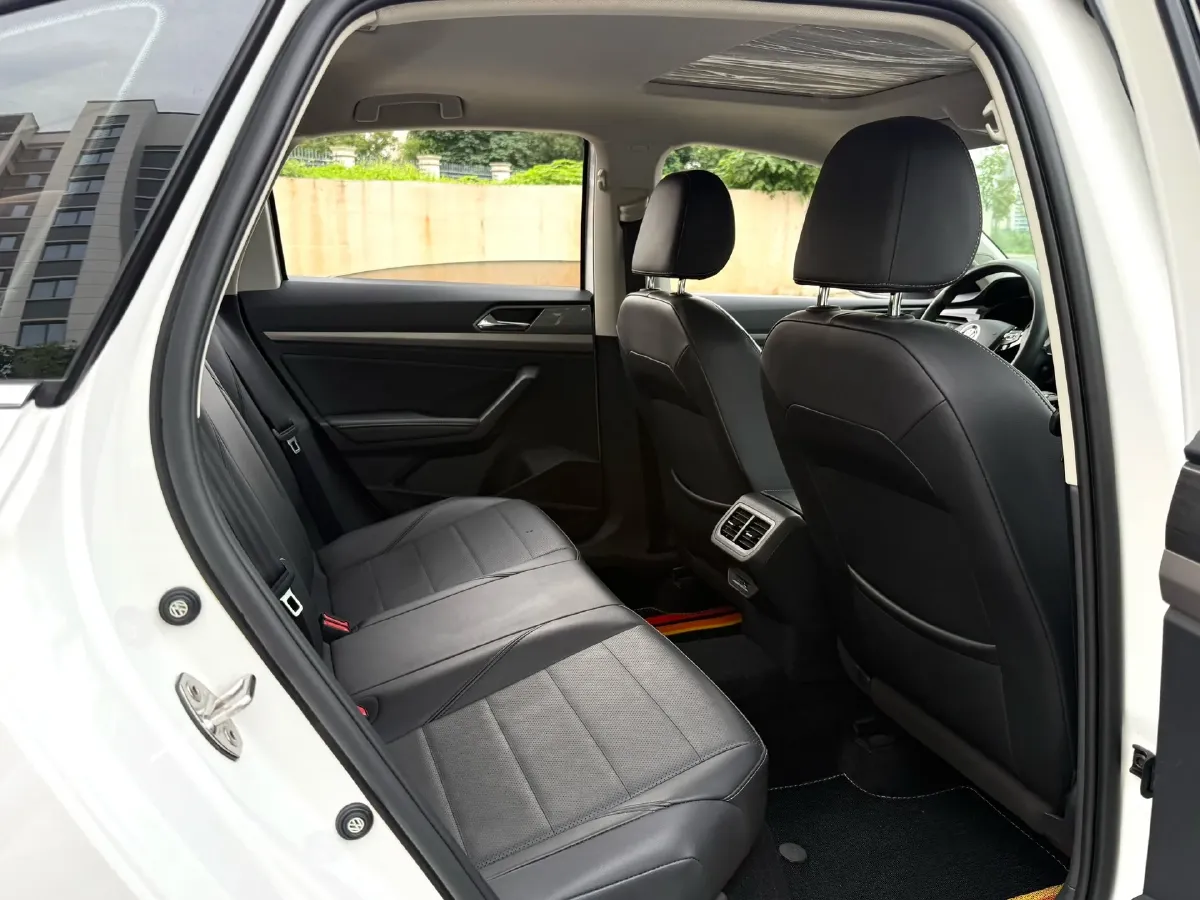 2021 Volkswagen Lavida 1.5L 113HP L4 6AT,autocango,china used car exporter,china ev exporter,chinese used car exporter,chinese used ev exporter