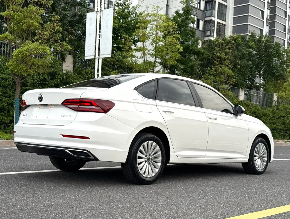 2021 Volkswagen Lavida 1.5L 113HP L4 6AT,autocango,china used car exporter,china ev exporter,chinese used car exporter,chinese used ev exporter