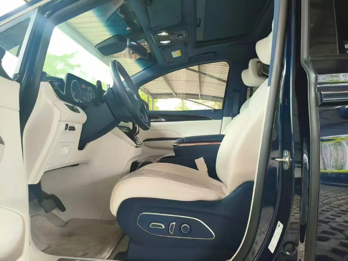 2020 Buick GL8 2.0T 237HP L4 9AT,autocango,china used car exporter,china ev exporter,chinese used car exporter,chinese used ev exporter