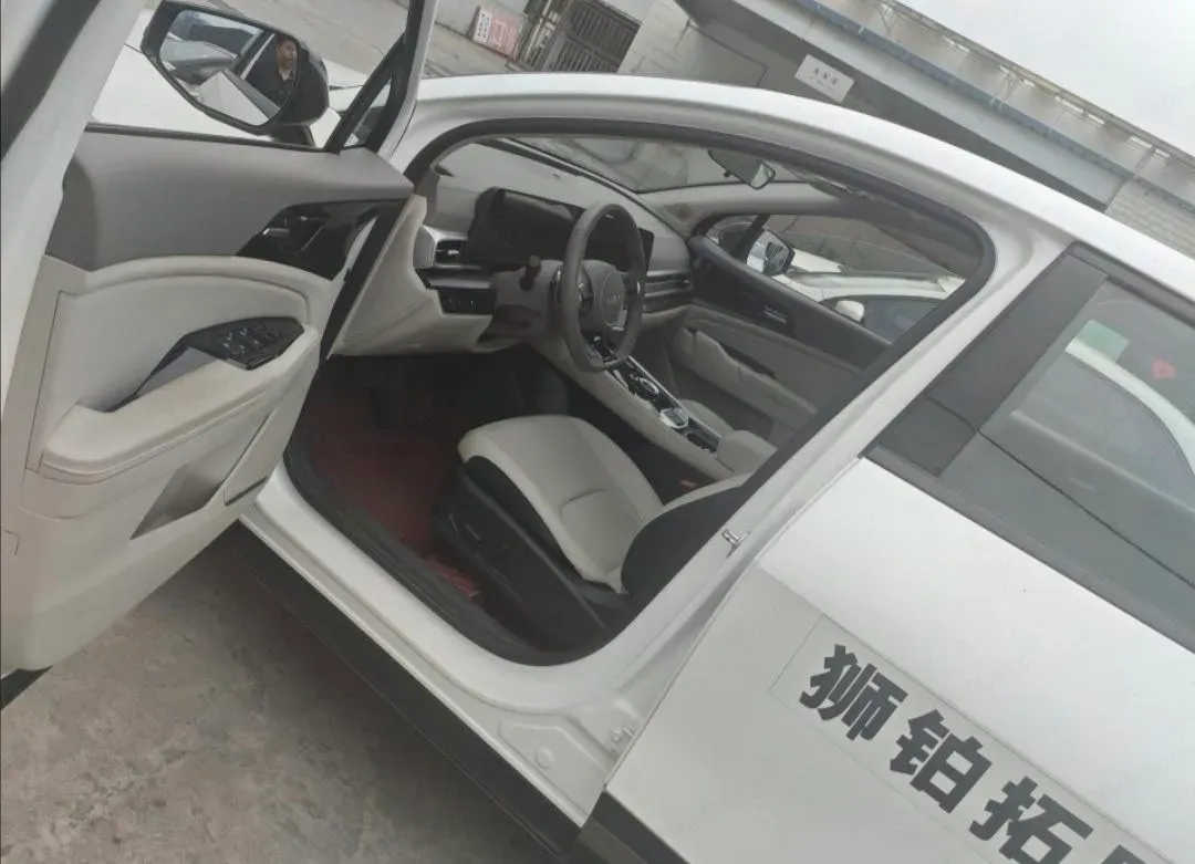 2025 Kia Sportage 1.5T 200HP L4 8AT,autocango,china used car exporter,china ev exporter,chinese used car exporter,chinese used ev exporter