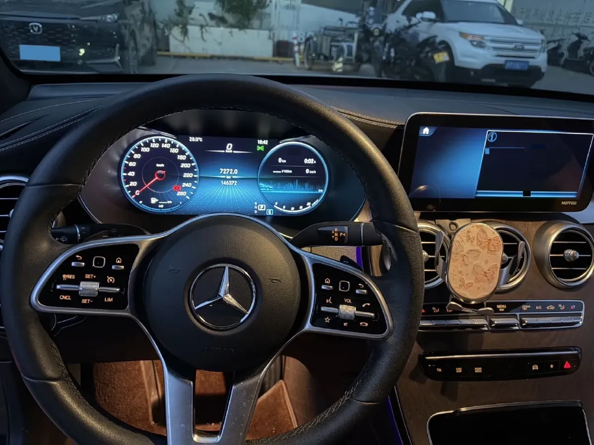 2020 Mercedes-Benz GLC Class 2.0T 258HP L4 9AT,autocango,china used car exporter,china ev exporter,chinese used car exporter,chinese used ev exporter