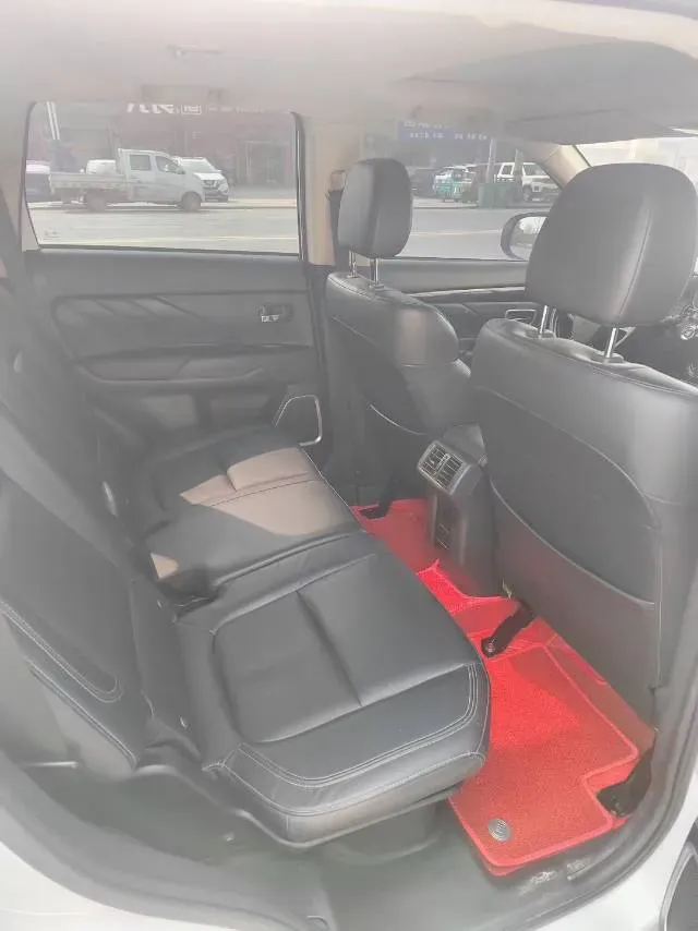 2019 Mitsubishi Outlander 2.0L 166HP L4 CVT,autocango,china used car exporter,china ev exporter,chinese used car exporter,chinese used ev exporter