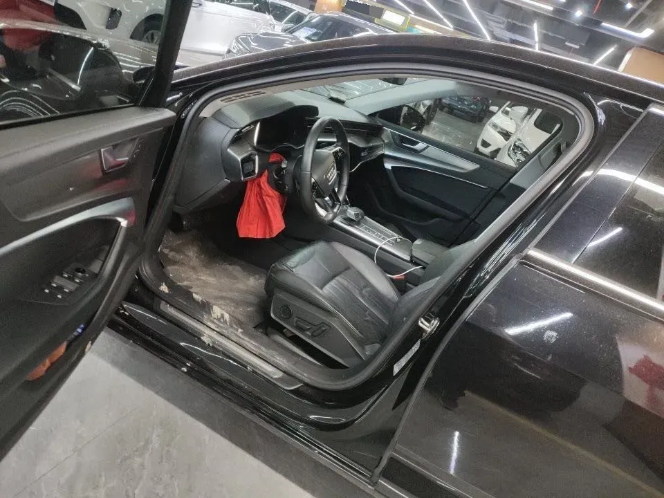 2020 Audi A6L 2.0T 190HP L4 7DCT,autocango,china used car exporter,china ev exporter,chinese used car exporter,chinese used ev exporter