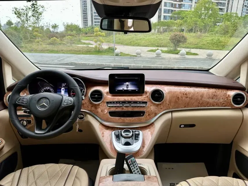 2019 Mercedes-Benz E Class 2.0T 184HP L4 9AT,autocango,china used car exporter,china ev exporter,chinese used car exporter,chinese used ev exporter