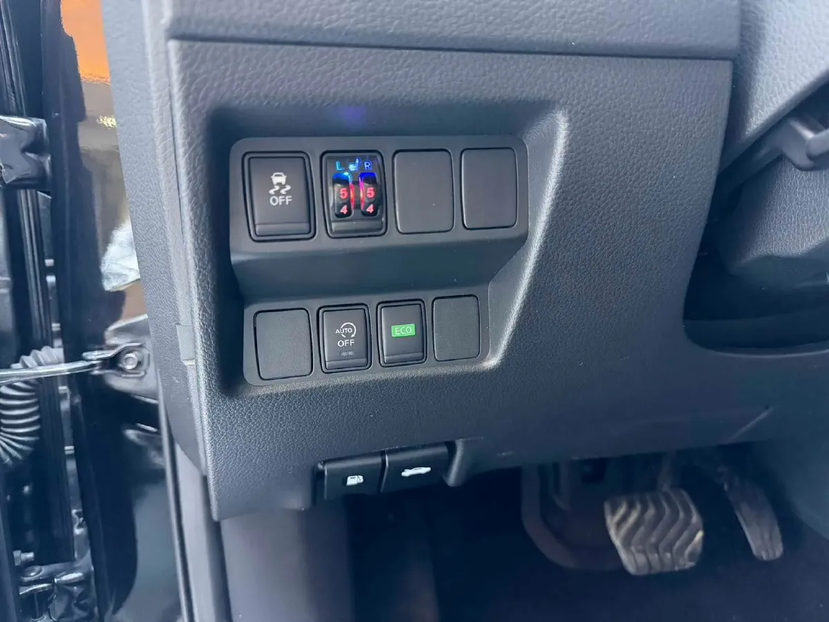 2021 Nissan Qashqai 2.0L 151HP L4 CVT,autocango,china used car exporter,china ev exporter,chinese used car exporter,chinese used ev exporter