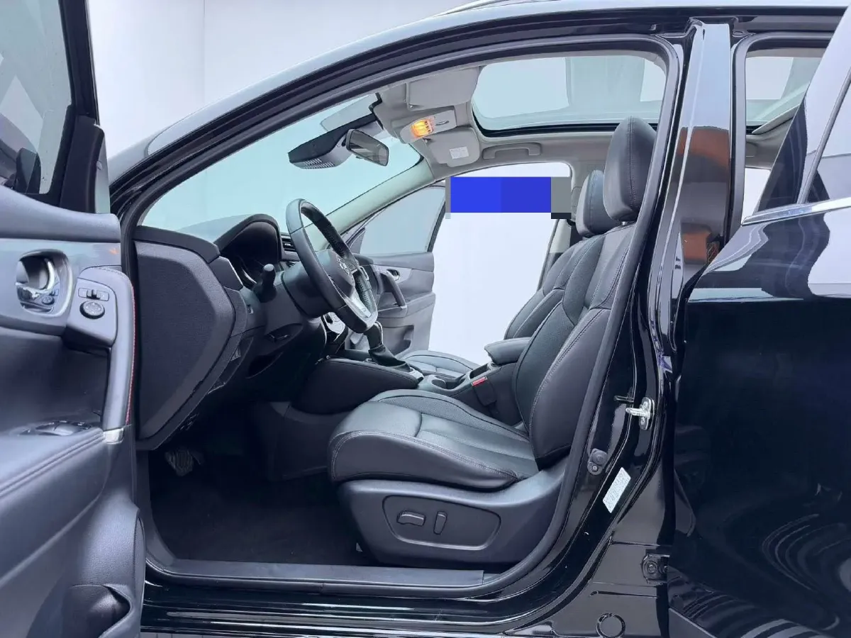 2021 Nissan Qashqai 2.0L 151HP L4 CVT,autocango,china used car exporter,china ev exporter,chinese used car exporter,chinese used ev exporter