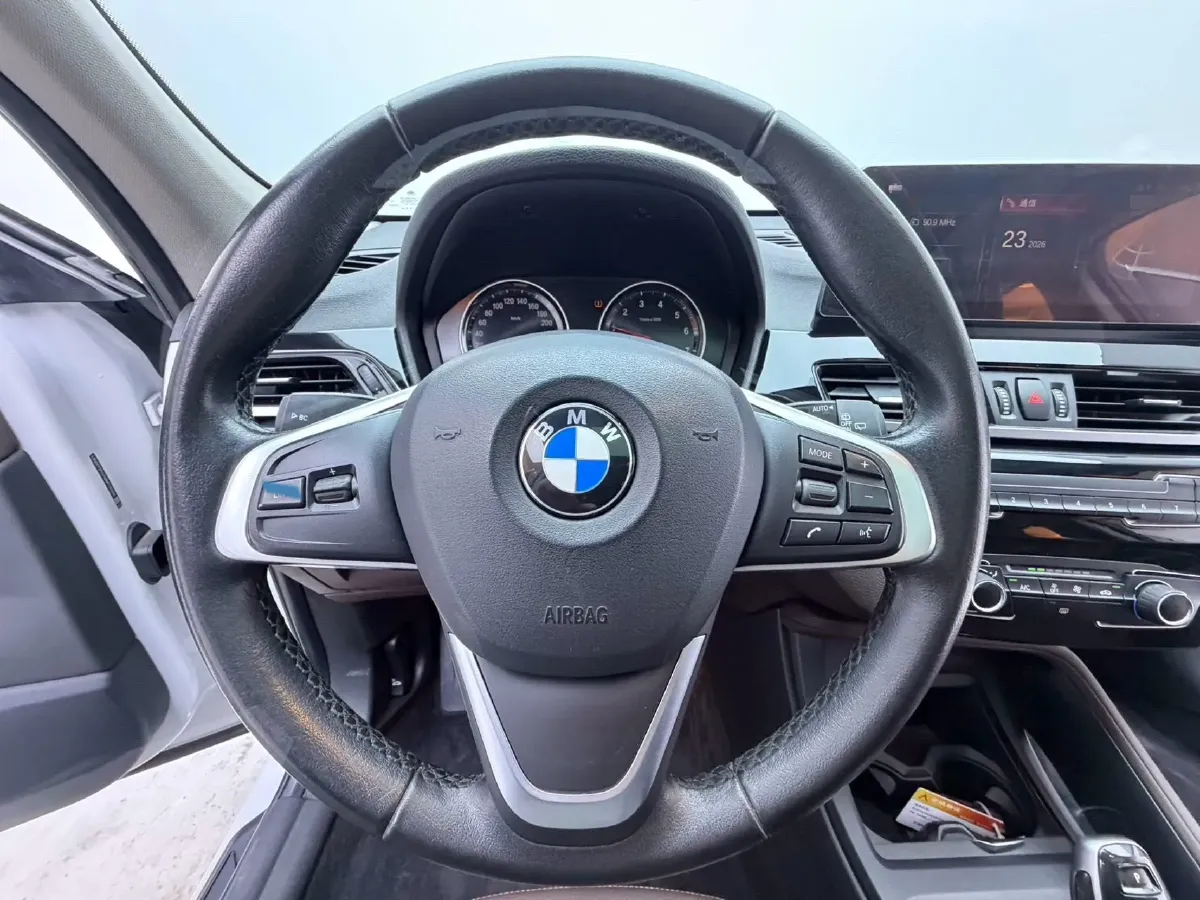 2021 BMW X1 1.5T 140HP L3 7DCT,autocango,china used car exporter,china ev exporter,chinese used car exporter,chinese used ev exporter