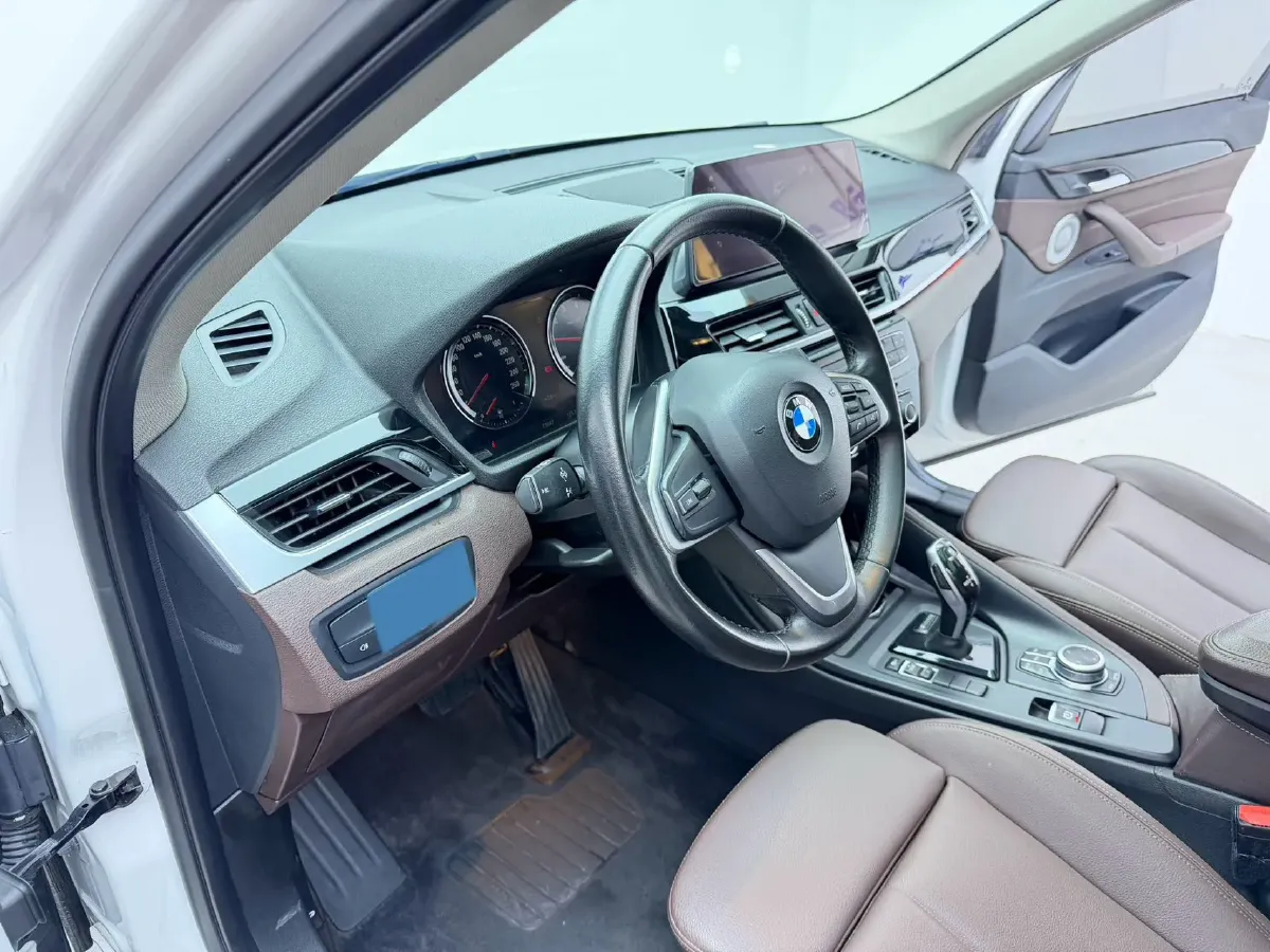 2021 BMW X1 1.5T 140HP L3 7DCT,autocango,china used car exporter,china ev exporter,chinese used car exporter,chinese used ev exporter
