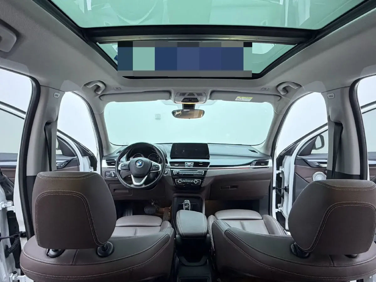 2021 BMW X1 1.5T 140HP L3 7DCT,autocango,china used car exporter,china ev exporter,chinese used car exporter,chinese used ev exporter