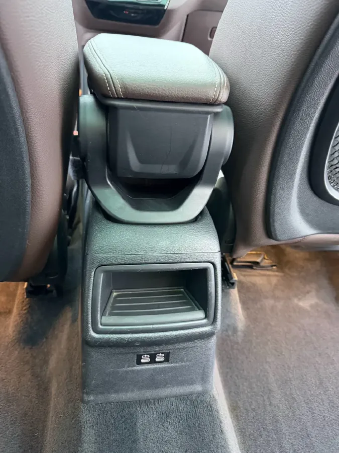 2021 BMW X1 1.5T 140HP L3 7DCT,autocango,china used car exporter,china ev exporter,chinese used car exporter,chinese used ev exporter