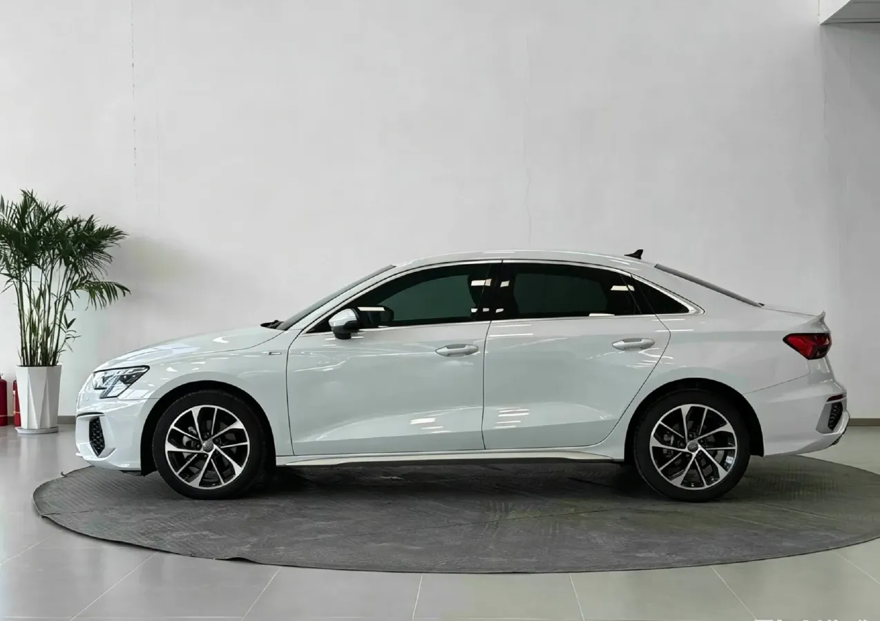 2022 Audi A3 1.4T 150HP L4 7DCT,autocango,china used car exporter,china ev exporter,chinese used car exporter,chinese used ev exporter