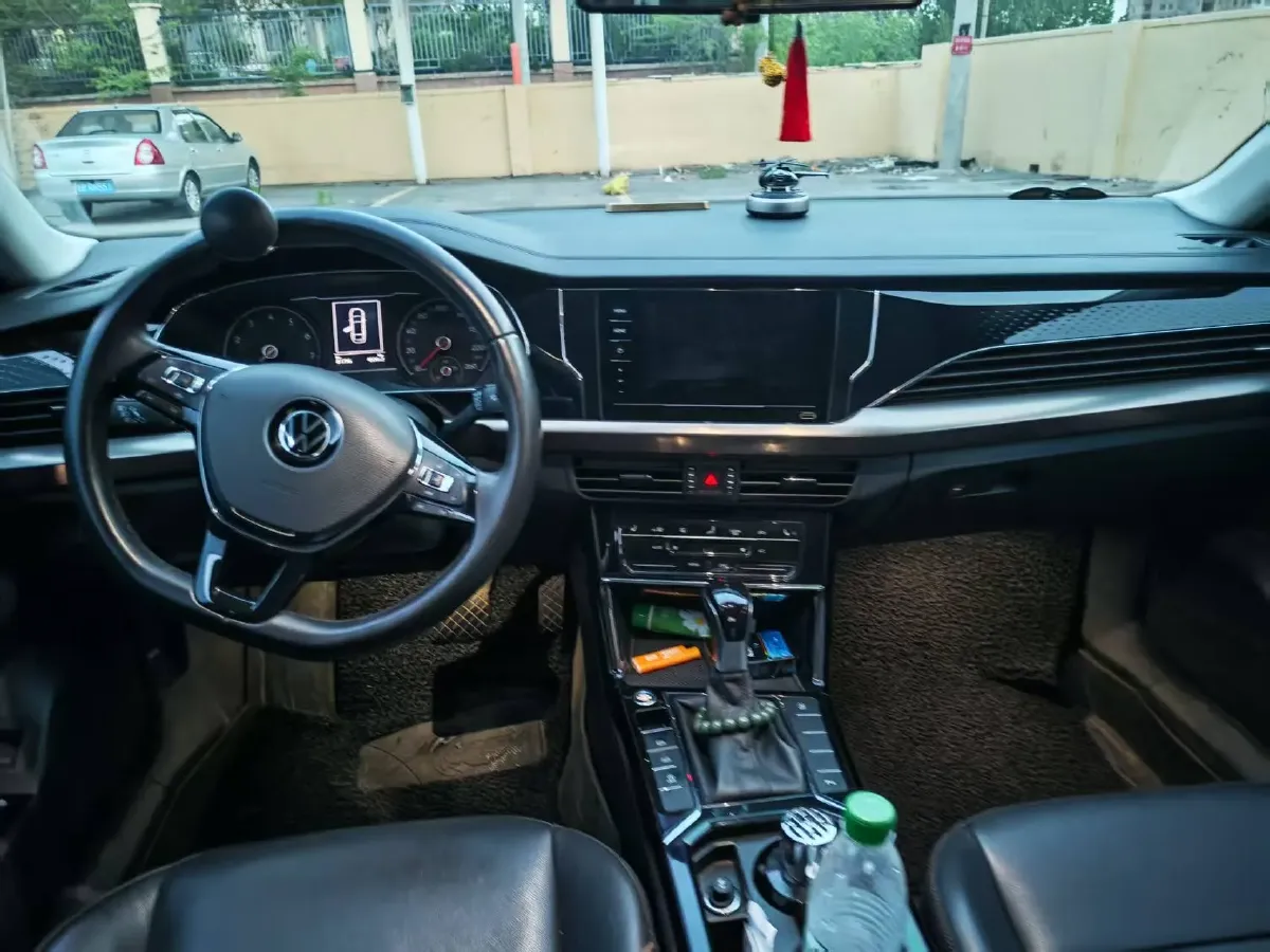 2020 Volkswagen Passat 2.0T 186HP L4 7DCT,autocango,china used car exporter,china ev exporter,chinese used car exporter,chinese used ev exporter