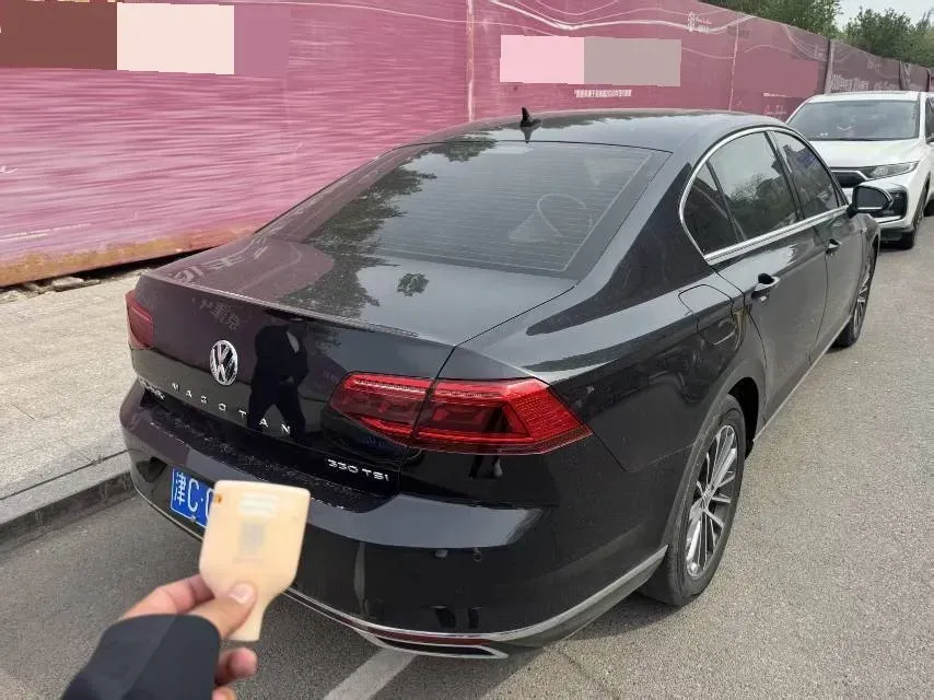 2020 Volkswagen Magotan 2.0T 186HP L4 7DCT,autocango,china used car exporter,china ev exporter,chinese used car exporter,chinese used ev exporter