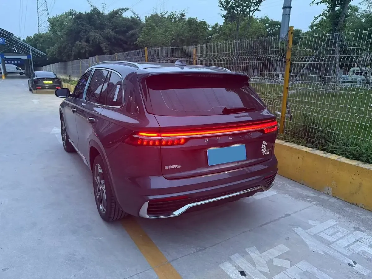 2024 Geely Monjaro 2.0T 218HP L4 7DCT,autocango,china used car exporter,china ev exporter,chinese used car exporter,chinese used ev exporter