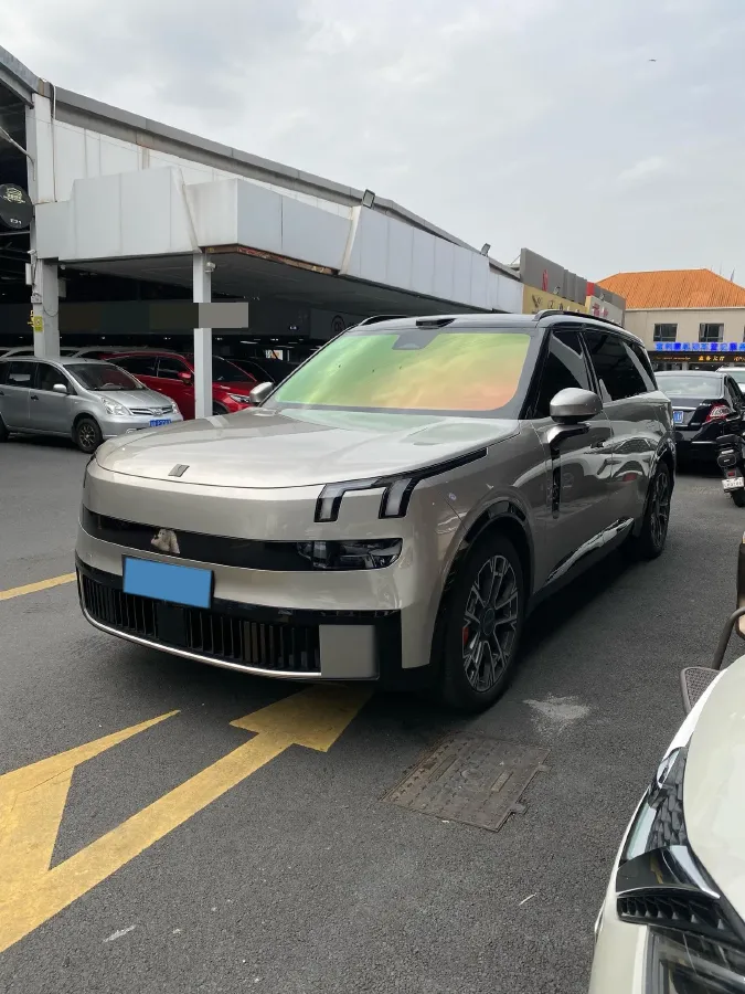 2025 LYNK&CO 900 2.0T 254HP L4 3DHT PHEV,autocango,china used car exporter,china ev exporter,chinese used car exporter,chinese used ev exporter