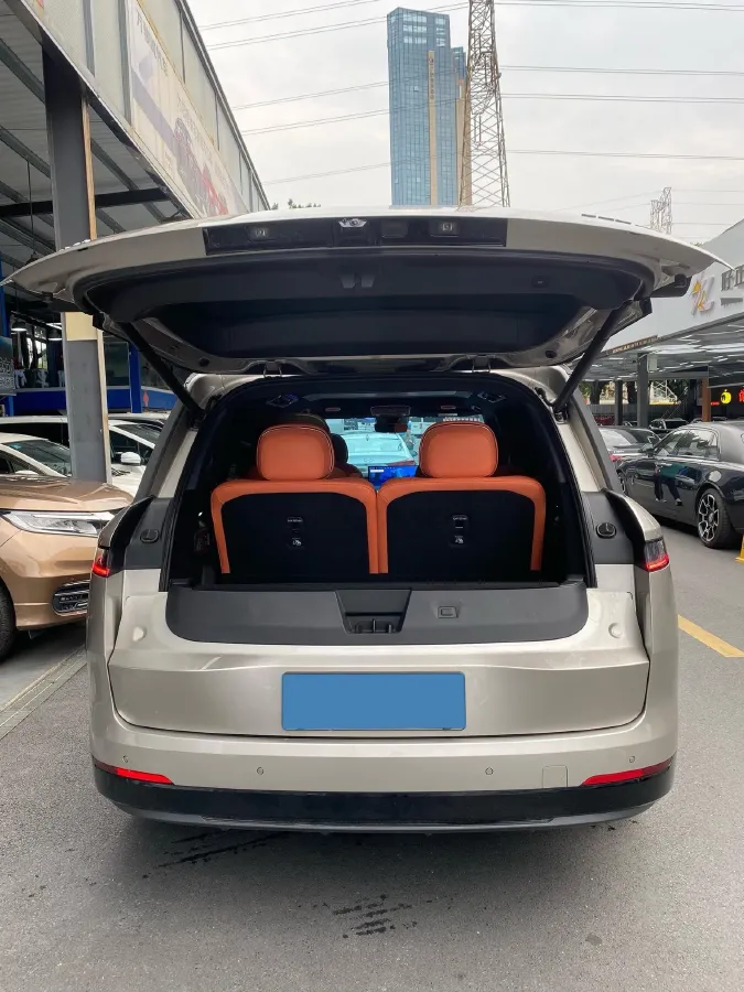 2025 LYNK&CO 900 2.0T 254HP L4 3DHT PHEV,autocango,china used car exporter,china ev exporter,chinese used car exporter,chinese used ev exporter