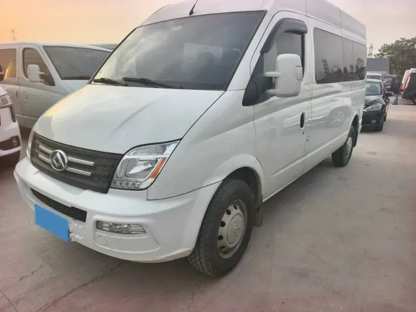 2021 MAXUS XinTu V80 2.0T 139HP L4 6MT,autocango,china used car exporter,china ev exporter,chinese used car exporter,chinese used ev exporter