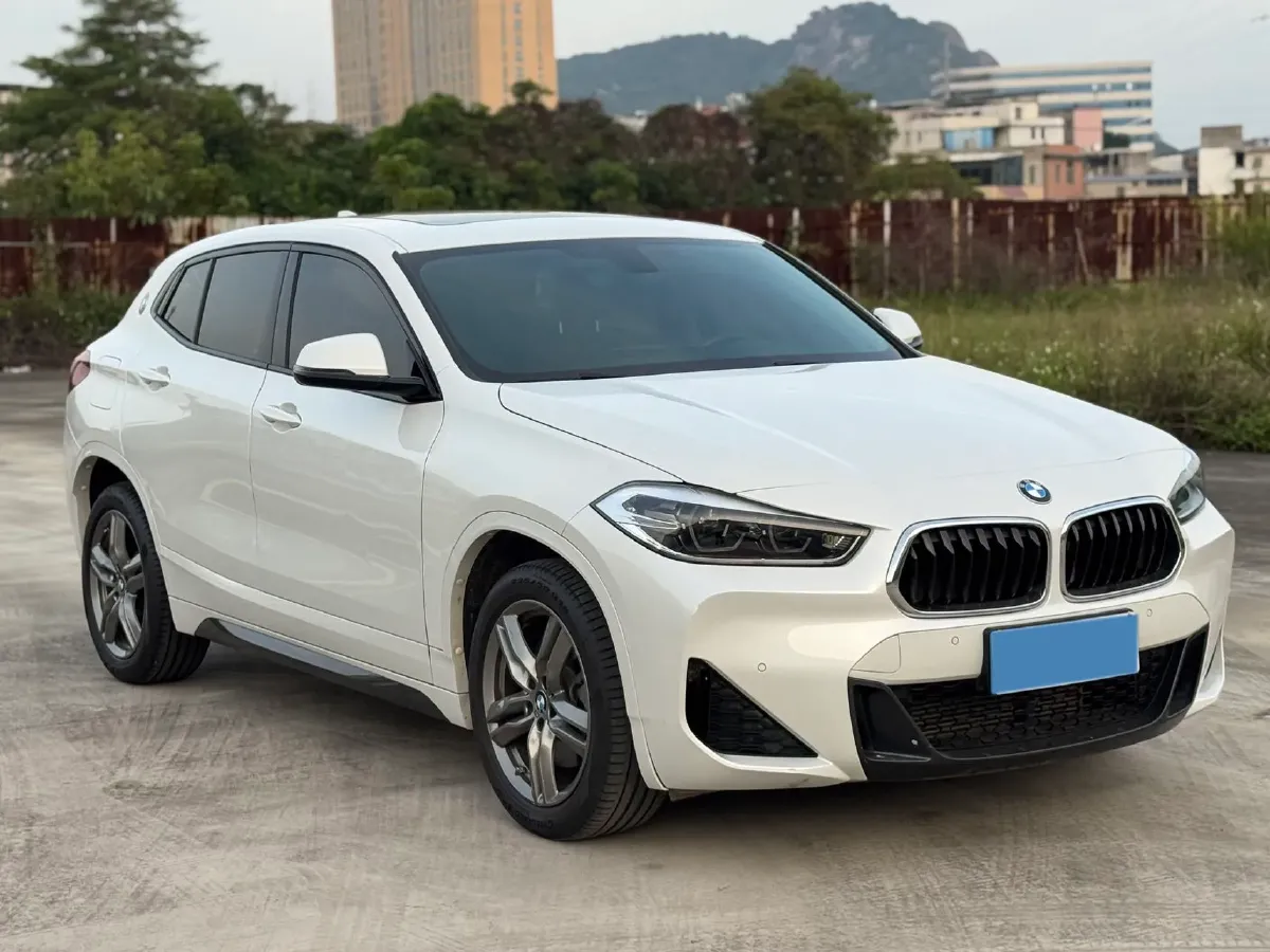 2022 BMW X2 2.0T 192HP L4 7DCT,autocango,china used car exporter,china ev exporter,chinese used car exporter,chinese used ev exporter