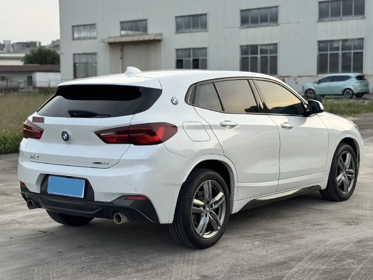 2022 BMW X2 2.0T 192HP L4 7DCT,autocango,china used car exporter,china ev exporter,chinese used car exporter,chinese used ev exporter