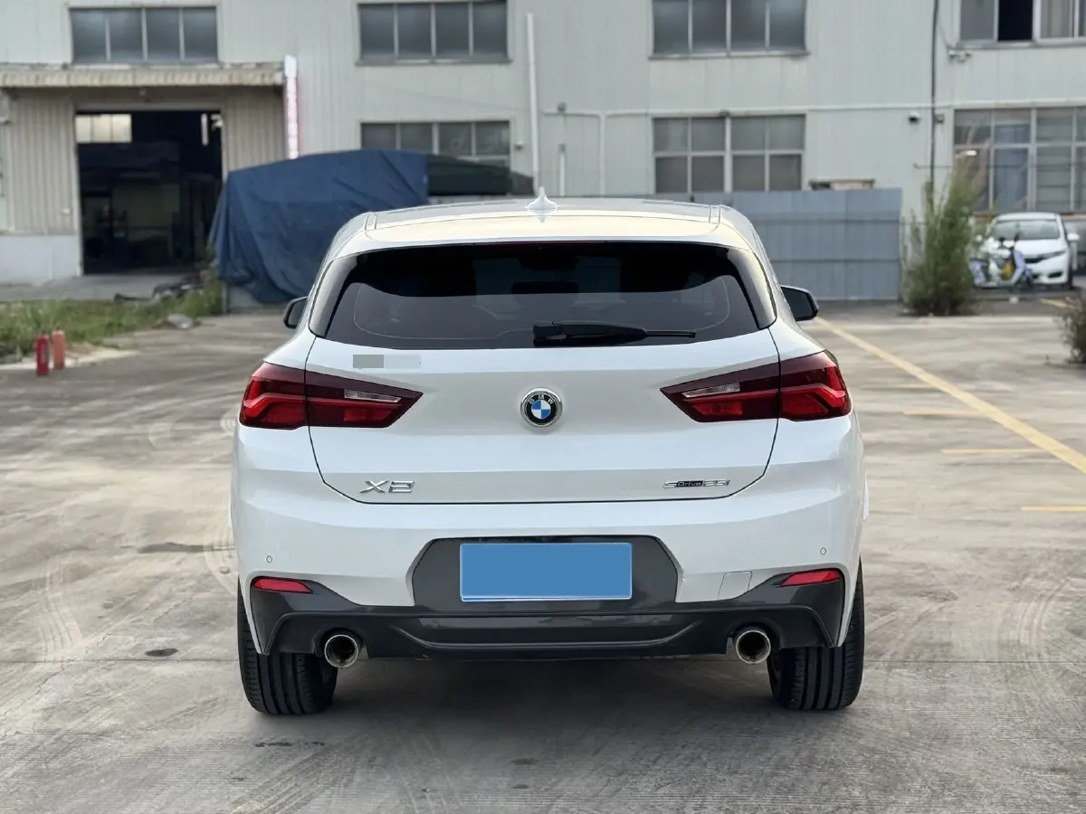 2022 BMW X2 2.0T 192HP L4 7DCT,autocango,china used car exporter,china ev exporter,chinese used car exporter,chinese used ev exporter