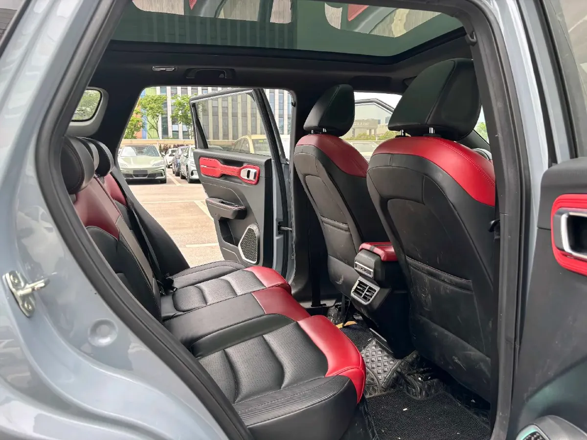 2020 Geely ICON 1.5T 177HP L3 7DCT,autocango,china used car exporter,china ev exporter,chinese used car exporter,chinese used ev exporter