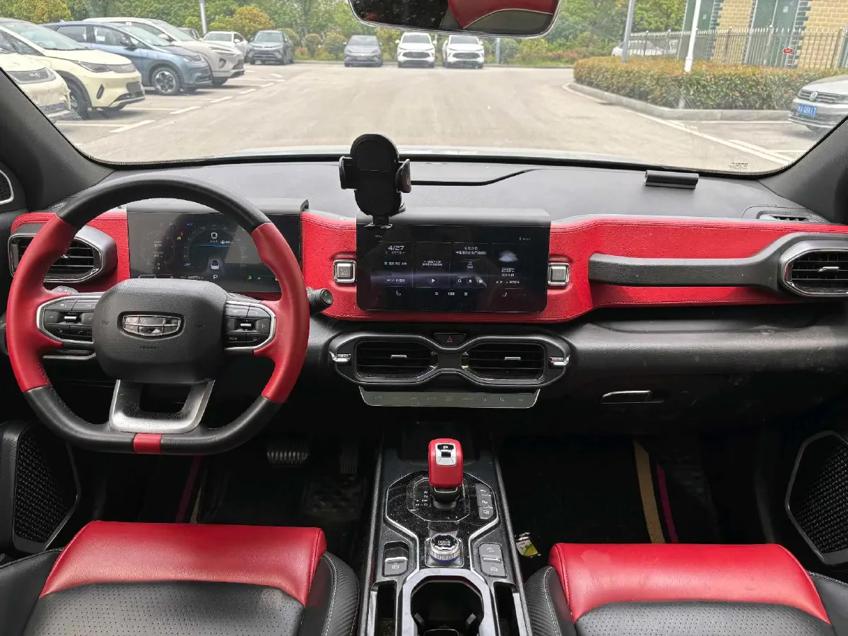 2020 Geely ICON 1.5T 177HP L3 7DCT,autocango,china used car exporter,china ev exporter,chinese used car exporter,chinese used ev exporter