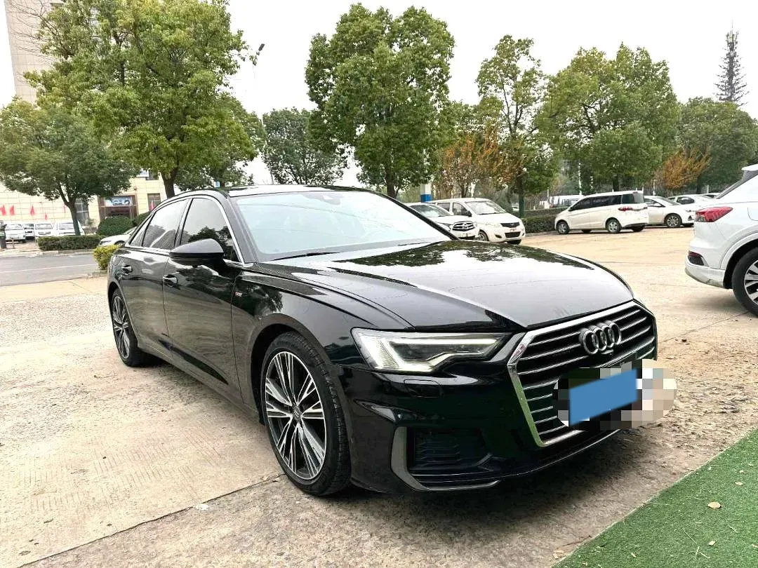 2021 Audi A6L 2.0T 190HP L4 7DCT,autocango,china used car exporter,china ev exporter,chinese used car exporter,chinese used ev exporter