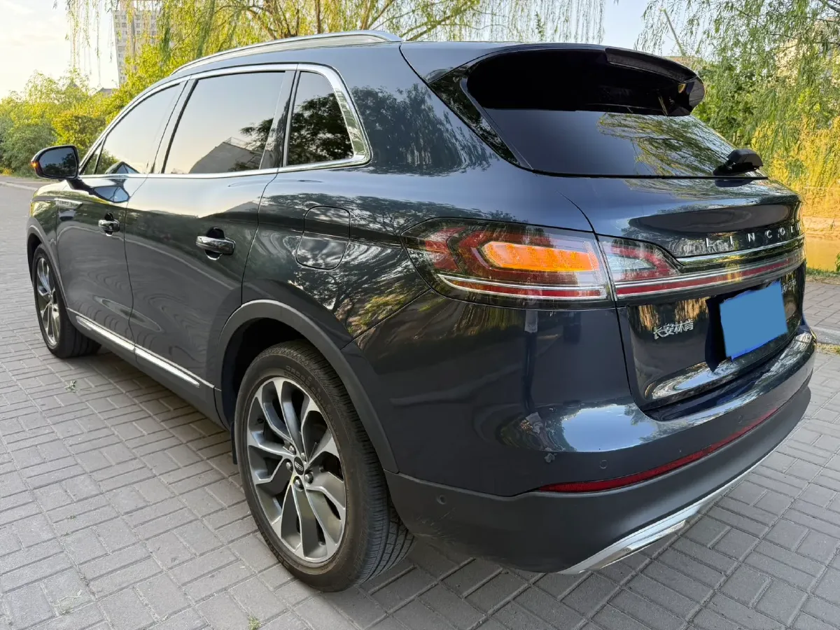 2021 Lincoln Nautilus 2.0T 245HP L4 8AT,autocango,china used car exporter,china ev exporter,chinese used car exporter,chinese used ev exporter