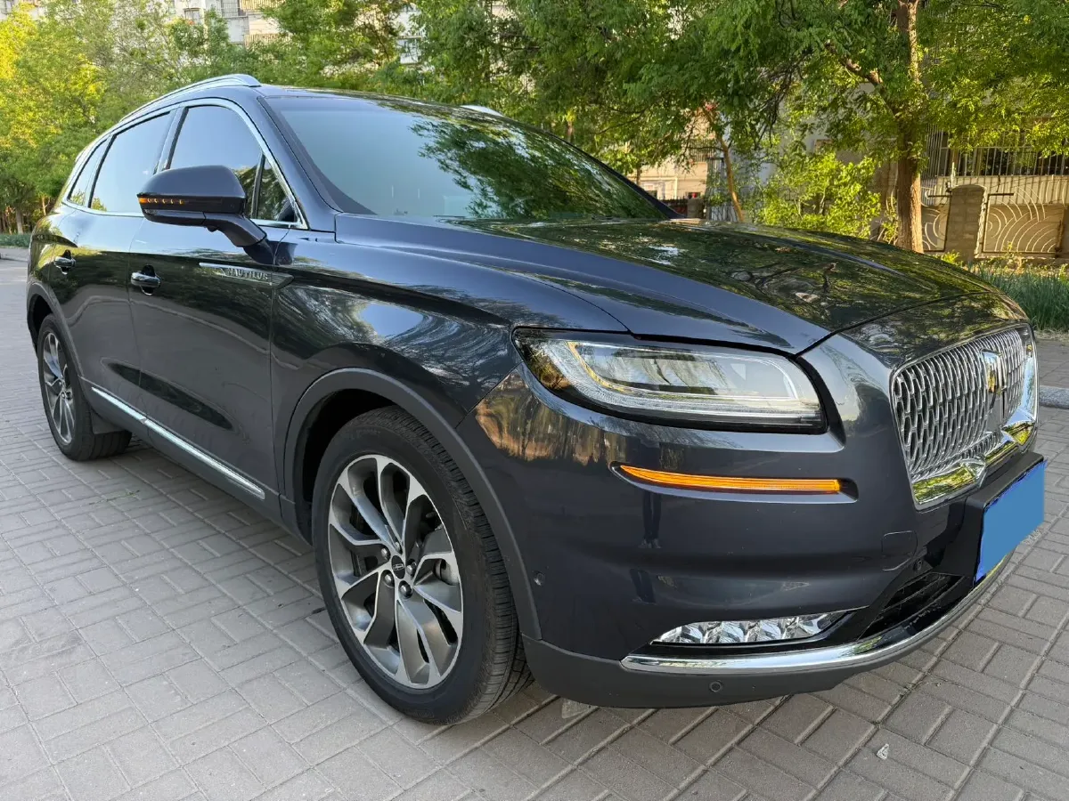 2021 Lincoln Nautilus 2.0T 245HP L4 8AT,autocango,china used car exporter,china ev exporter,chinese used car exporter,chinese used ev exporter