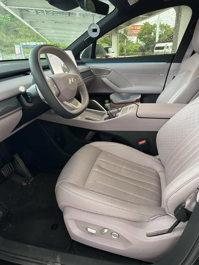 2024 ONVO L60 BEV 60KWH,autocango,china used car exporter,china ev exporter,chinese used car exporter,chinese used ev exporter