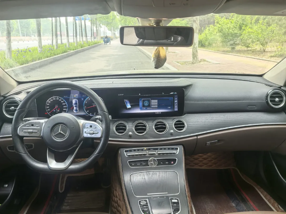 2020 Mercedes-Benz E Class 2.0T 258HP L4 9AT,autocango,china used car exporter,china ev exporter,chinese used car exporter,chinese used ev exporter