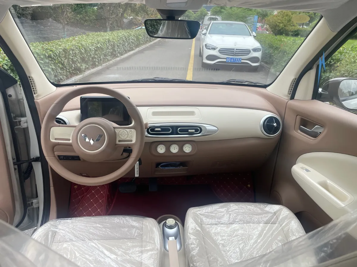 2025 WuLing HongGuang MINI EV BEV 16.2KWH,autocango,china used car exporter,china ev exporter,chinese used car exporter,chinese used ev exporter