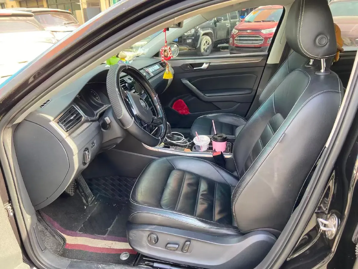 2025 WuLing HongGuang MINI EV BEV 16.2KWH,autocango,china used car exporter,china ev exporter,chinese used car exporter,chinese used ev exporter